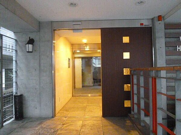 原宿駅 徒歩10分 2階の物件外観写真